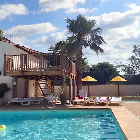 Bungalow Chaleureux A Avec Piscine Partagee Fréjus